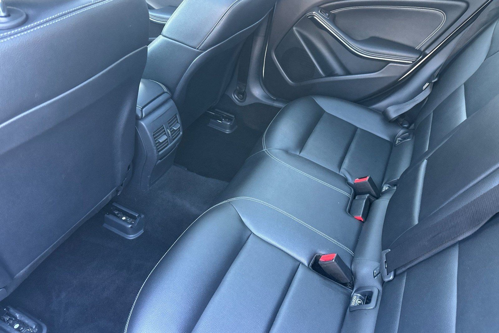 Used 2020 Mercedes-Benz GLA 250 4MATIC image 28