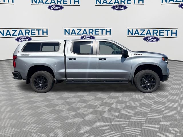Used 2025 Chevrolet Silverado 1500 LT Trail Boss w/ Dark Appearance Package AWD/4WD image 8