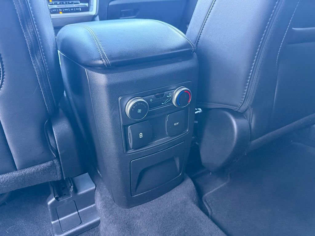 Used 2022 Ford Explorer XLT w/ Equipment Group 202A image 16
