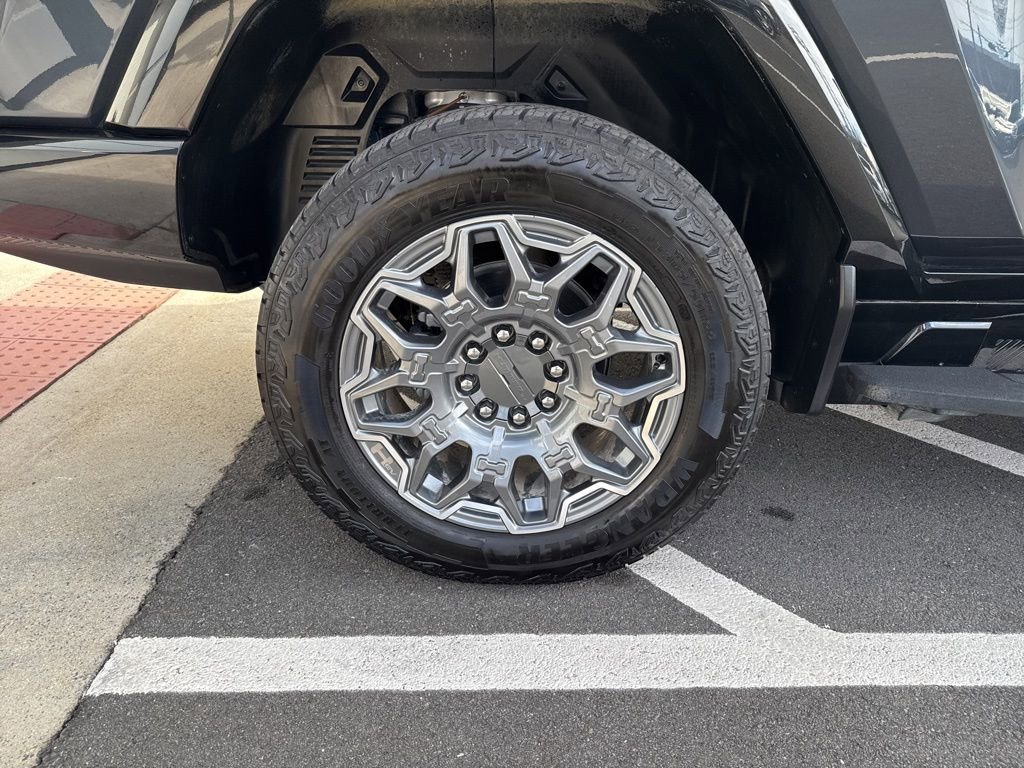 Used 2025 GMC Hummer EV 3X image 9