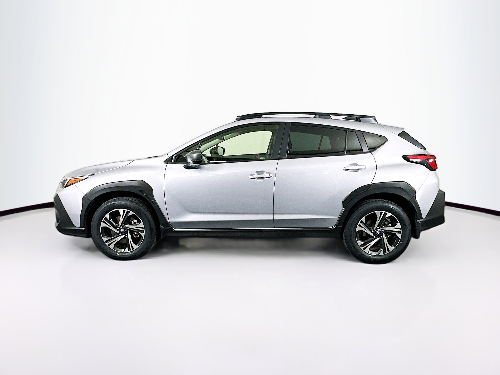 Used 2024 Subaru Crosstrek 2.0i Premium image 4
