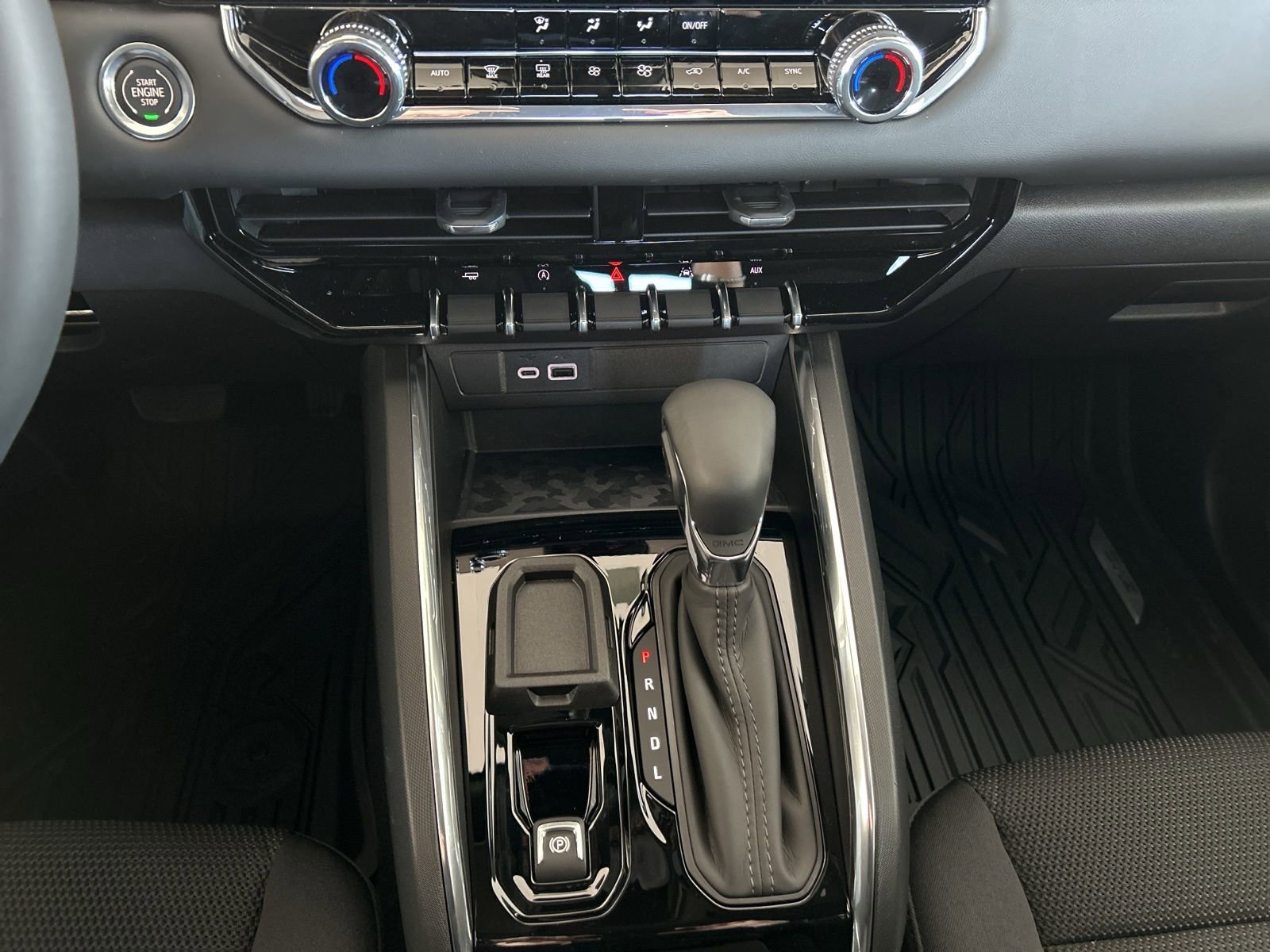 New 2026 GMC Canyon Elevation w/ Convenience Package RWD image 18