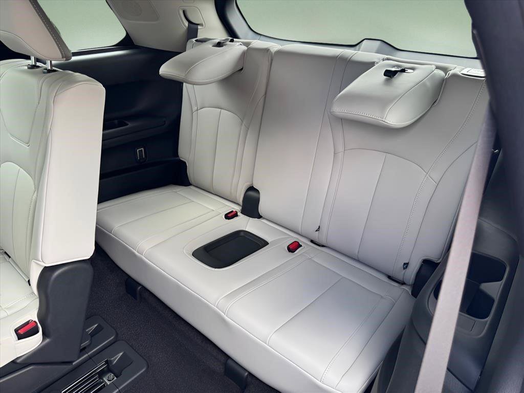 New 2027 INFINITI QX60 Luxe w/ Cargo Package FWD image 14