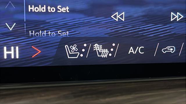 New 2026 Chevrolet Suburban Premier AWD/4WD image 38