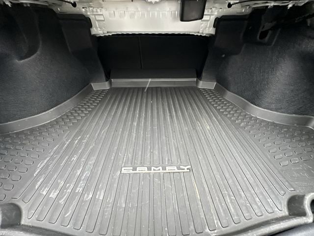 Used 2025 Toyota Camry XLE image 24