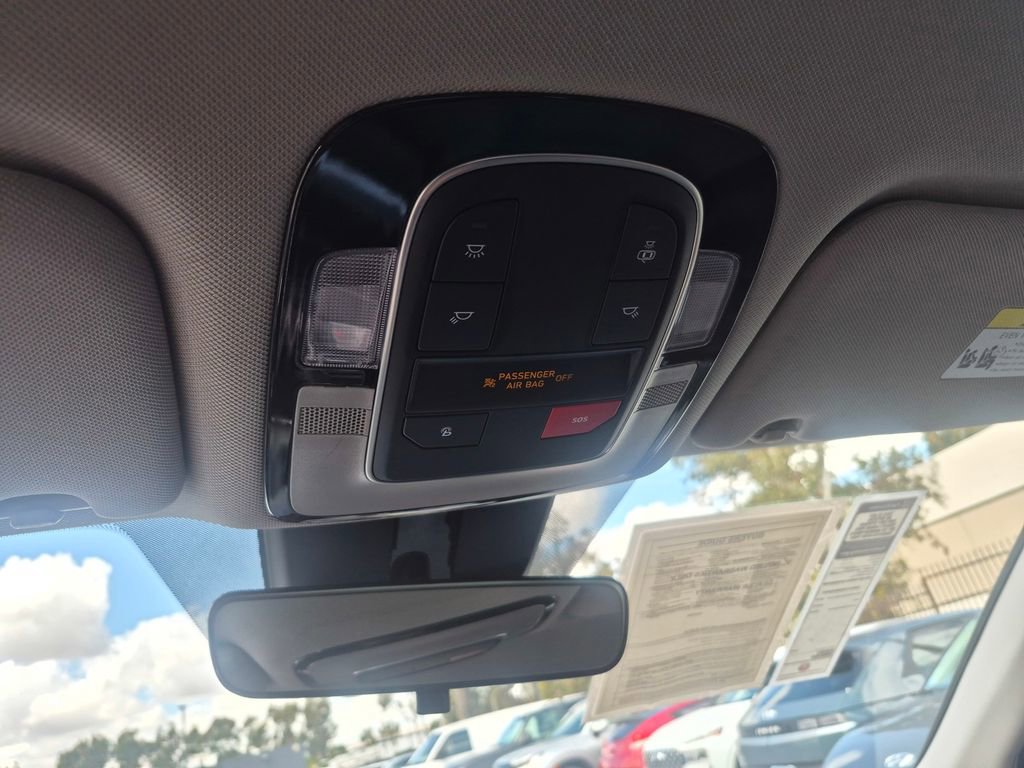 Used 2023 Hyundai Santa Fe SEL image 26