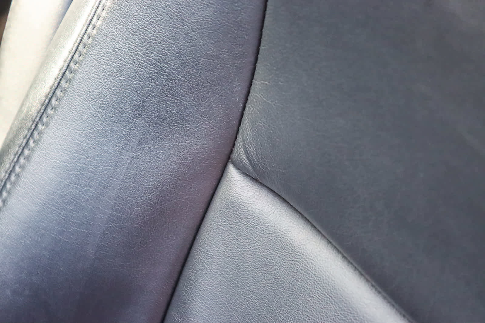 Used 2019 Buick Encore Essence image 25