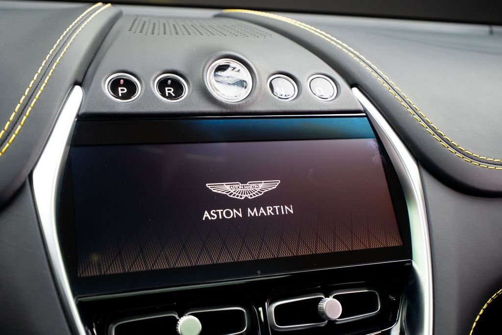 Used 2022 Aston Martin DBX AWD/4WD image 39