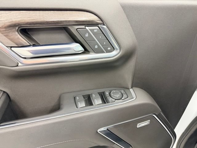 Certified 2023 Chevrolet Silverado 1500 LTZ w/ LTZ Convenience Package II AWD/4WD image 21
