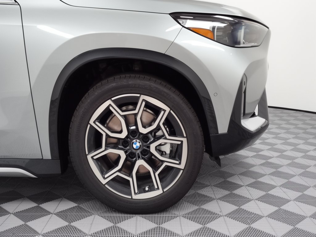 Certified 2026 BMW X1 xDrive28i w/ Technology Package AWD/4WD image 14