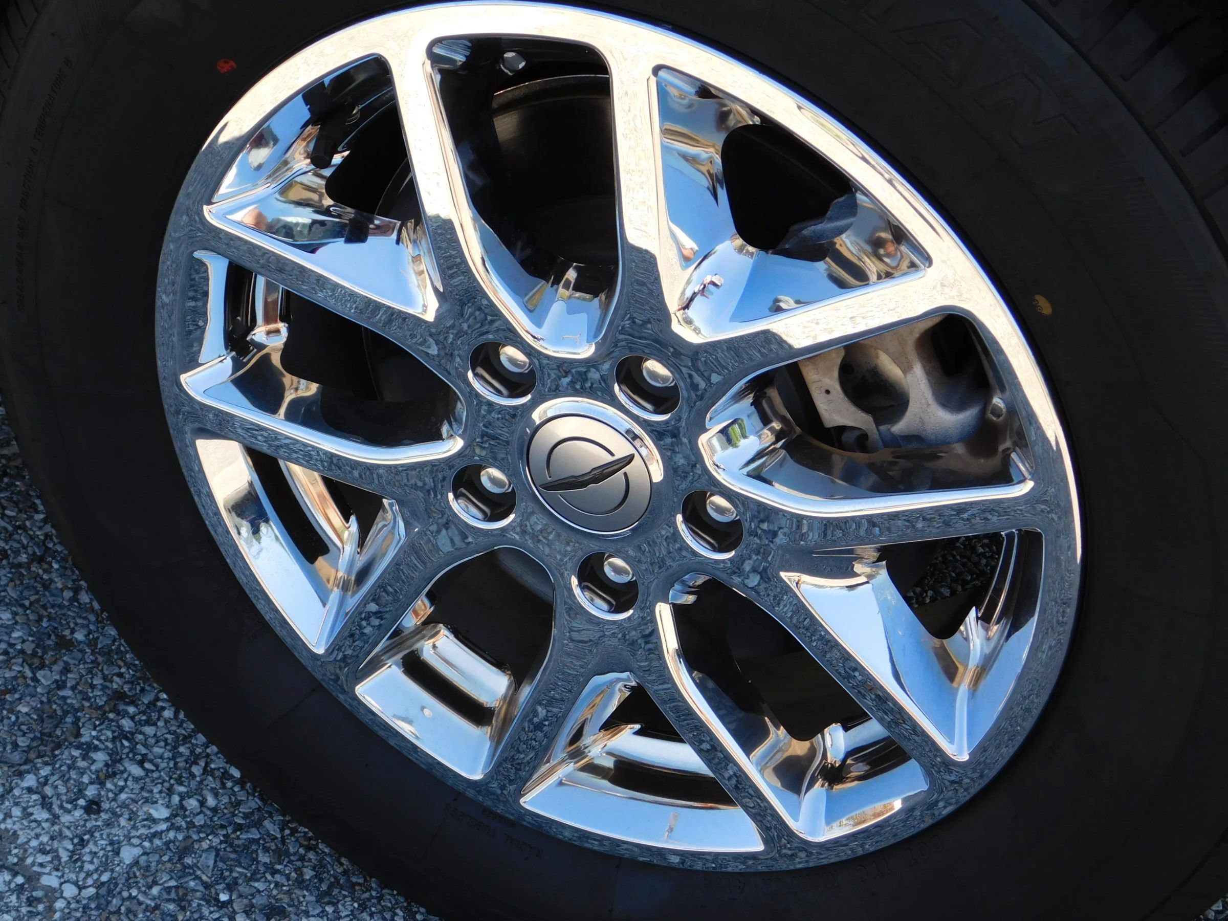 Used 2024 Chrysler Voyager LX FWD image 12