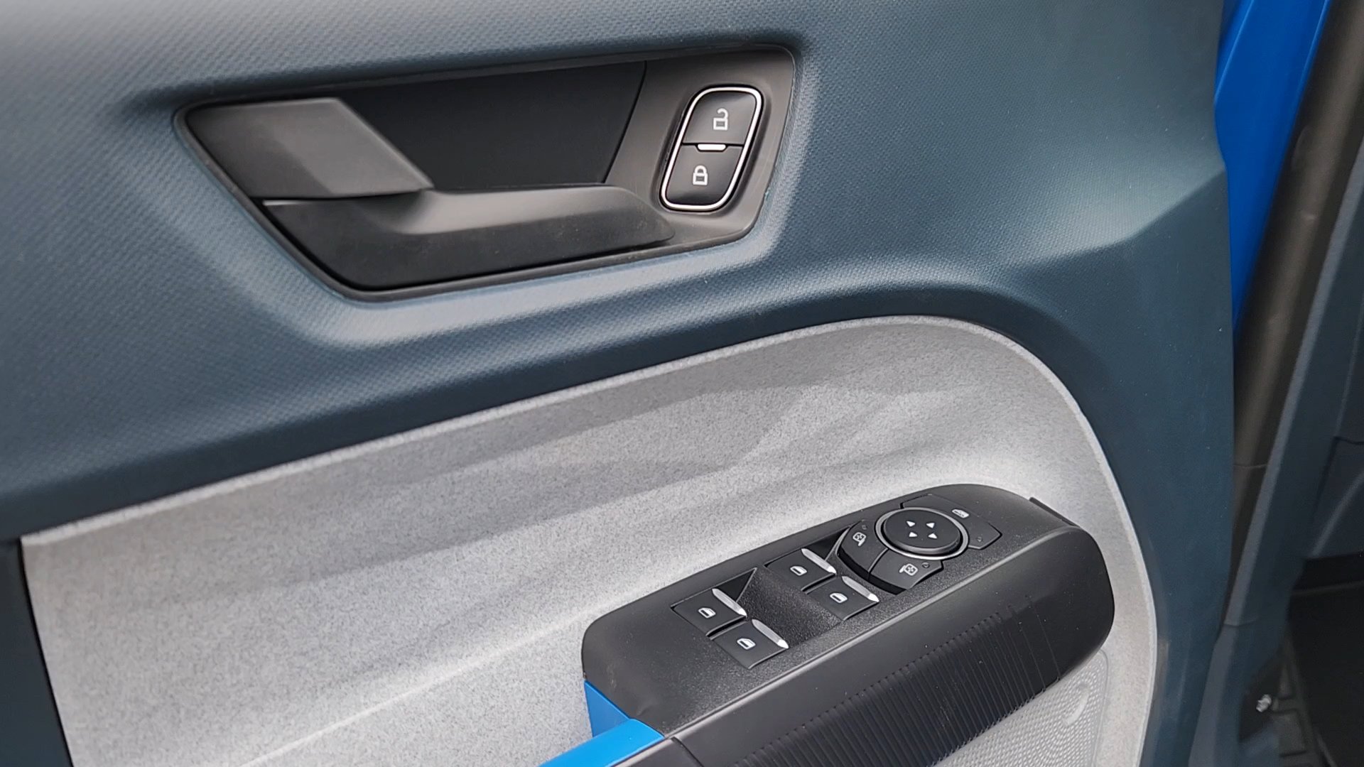 New 2026 Ford Maverick XLT w/ XLT Luxury Package image 27