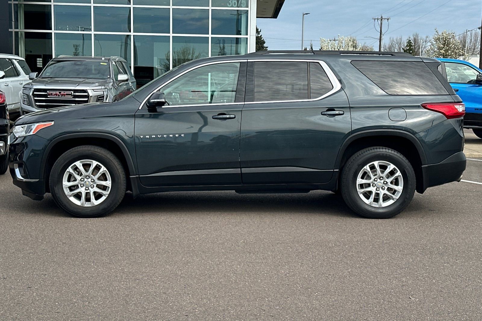 Used 2019 Chevrolet Traverse LT w/ LPO, Floor Liner Package image 7
