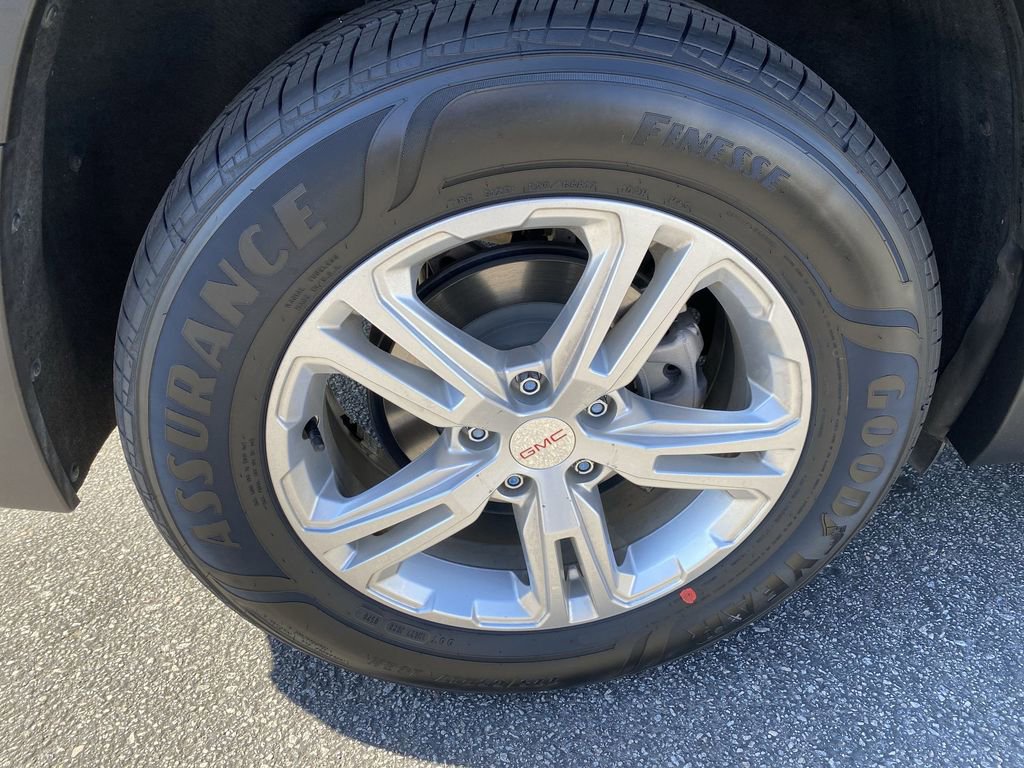 Used 2021 GMC Terrain SLE w/ LPO, Floor Liner Package image 32