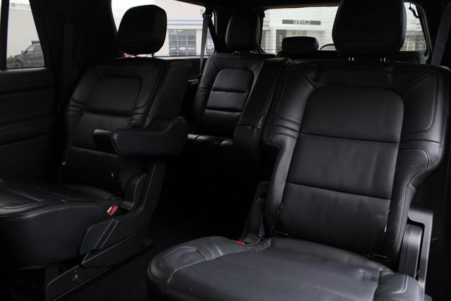 Certified 2023 Lincoln Navigator L Reserve AWD/4WD image 20