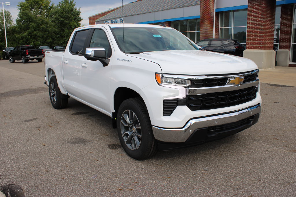 New 2026 Chevrolet Silverado 1500 LT w/ Safety Package AWD/4WD image 5
