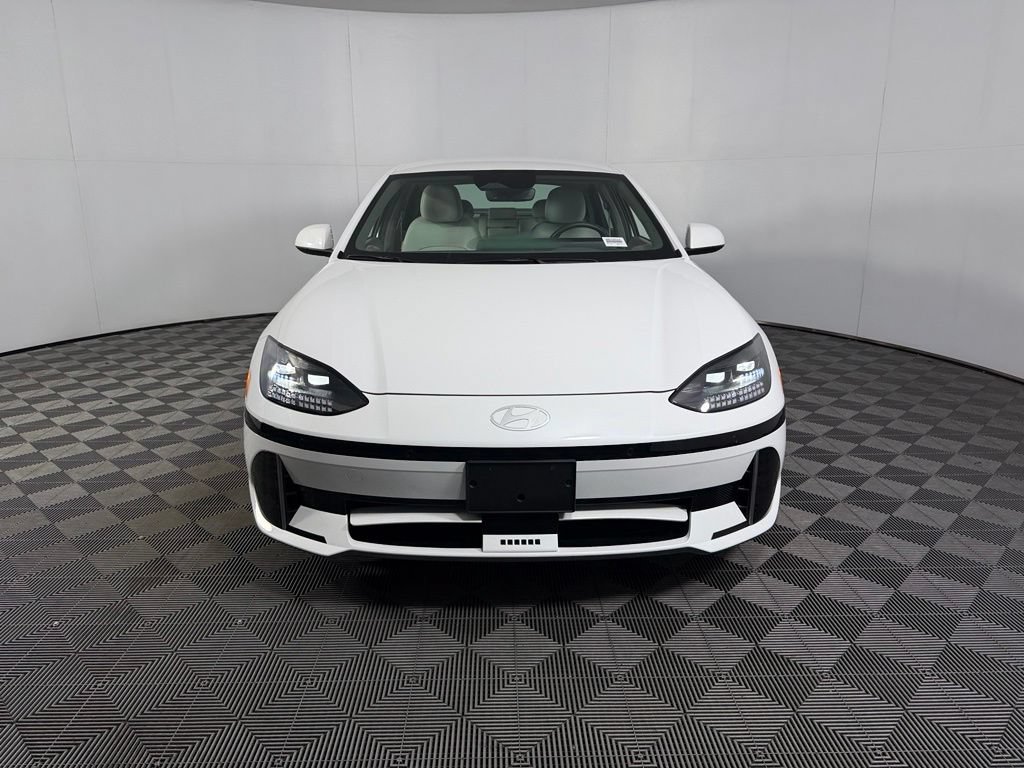 Used 2025 Hyundai Ioniq 6 SEL RWD image 5