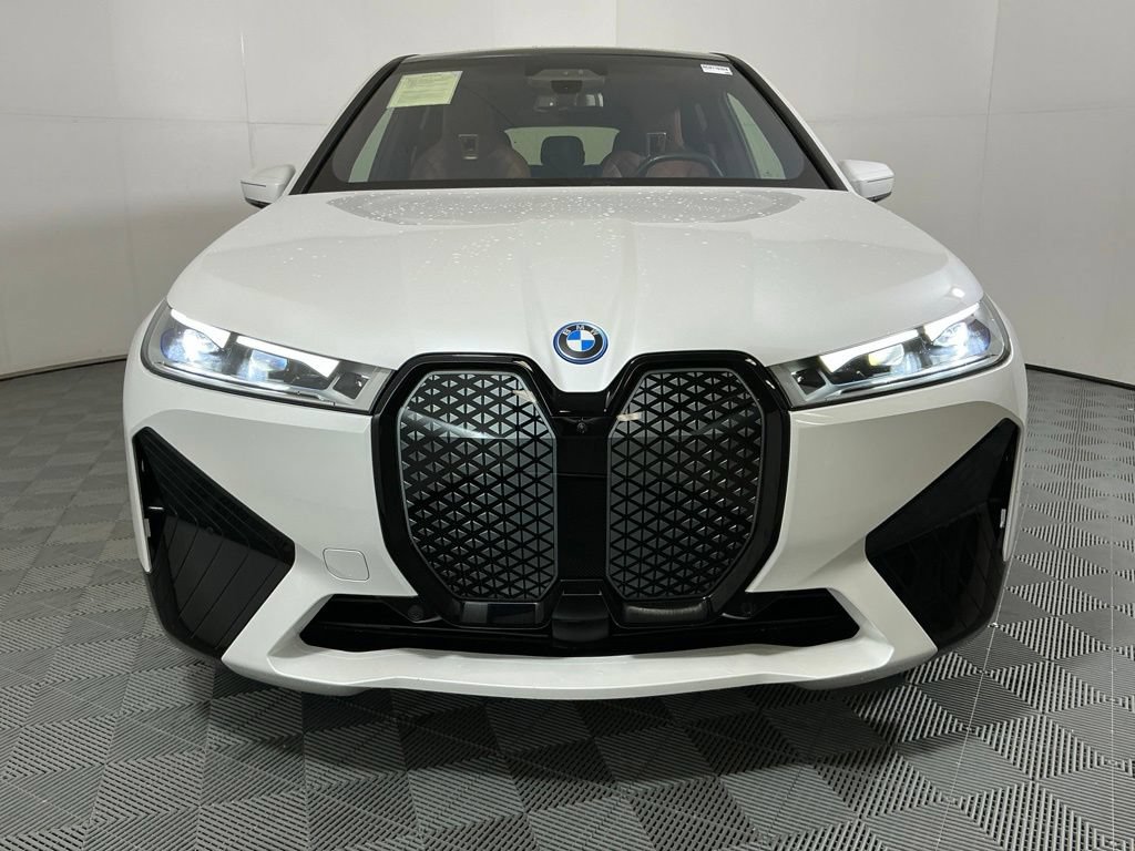 Used 2024 BMW iX M60 AWD/4WD image 3
