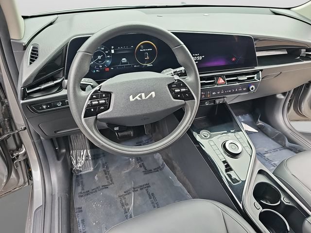Used 2024 Kia Niro Wind FWD image 11