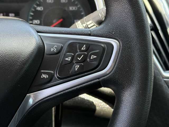 Used 2018 Chevrolet Malibu LT FWD image 12