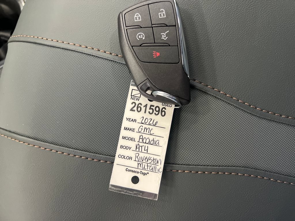 New 2026 GMC Acadia AT4 w/ Luxury Package AWD/4WD image 30