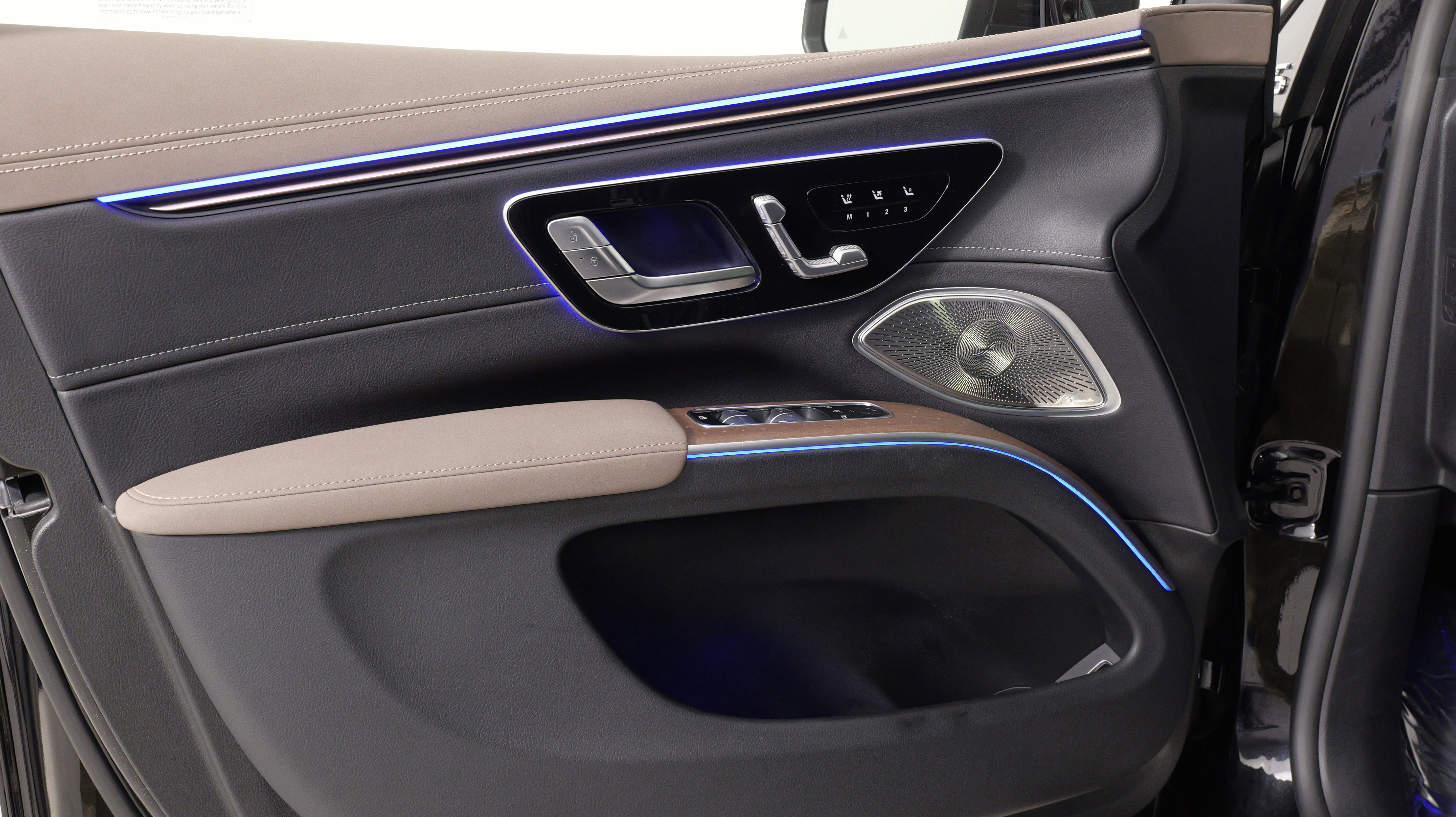 Used 2023 Mercedes-Benz EQS 580 4MATIC SUV image 25