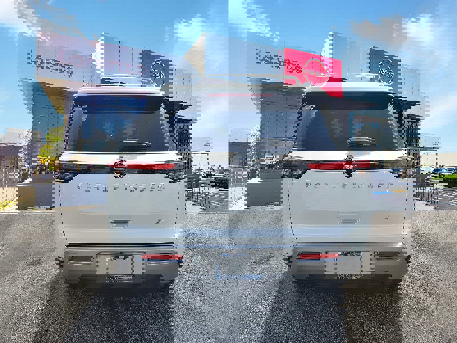 New 2025 Nissan Pathfinder SL w/ Cargo Package image 5