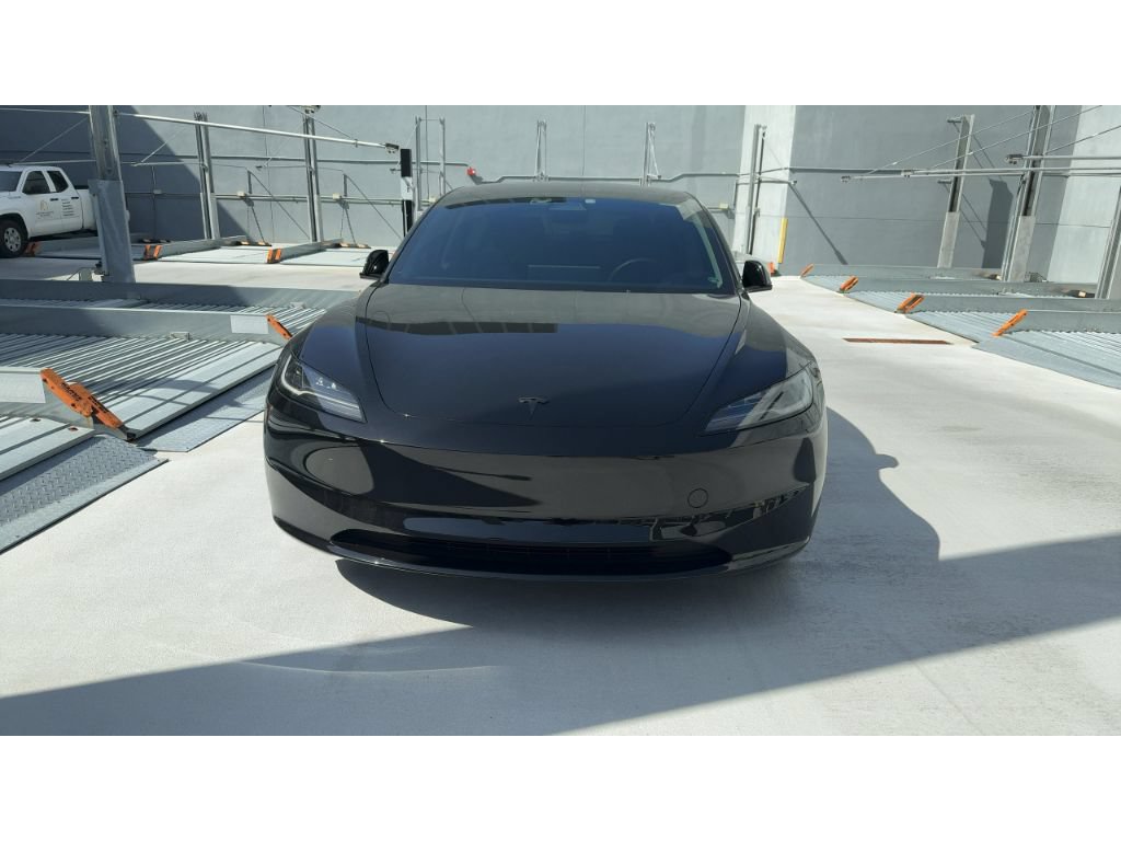 Used 2025 Tesla Model 3 Long Range RWD image 4