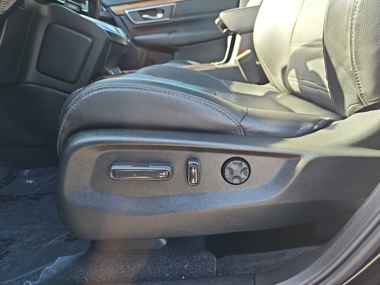 Used 2020 Honda CR-V Touring image 28