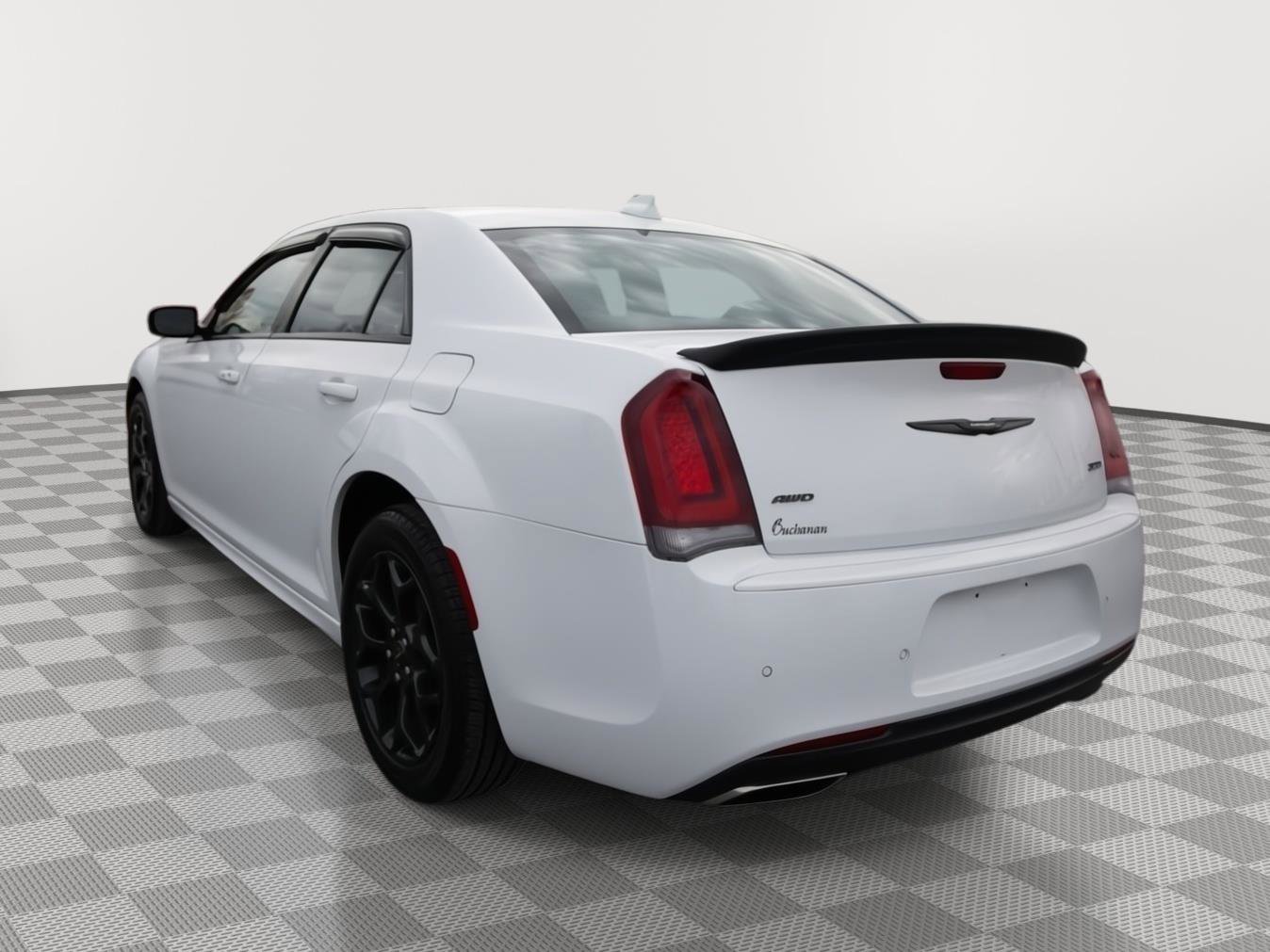 Used 2023 Chrysler 300 Touring L image 22