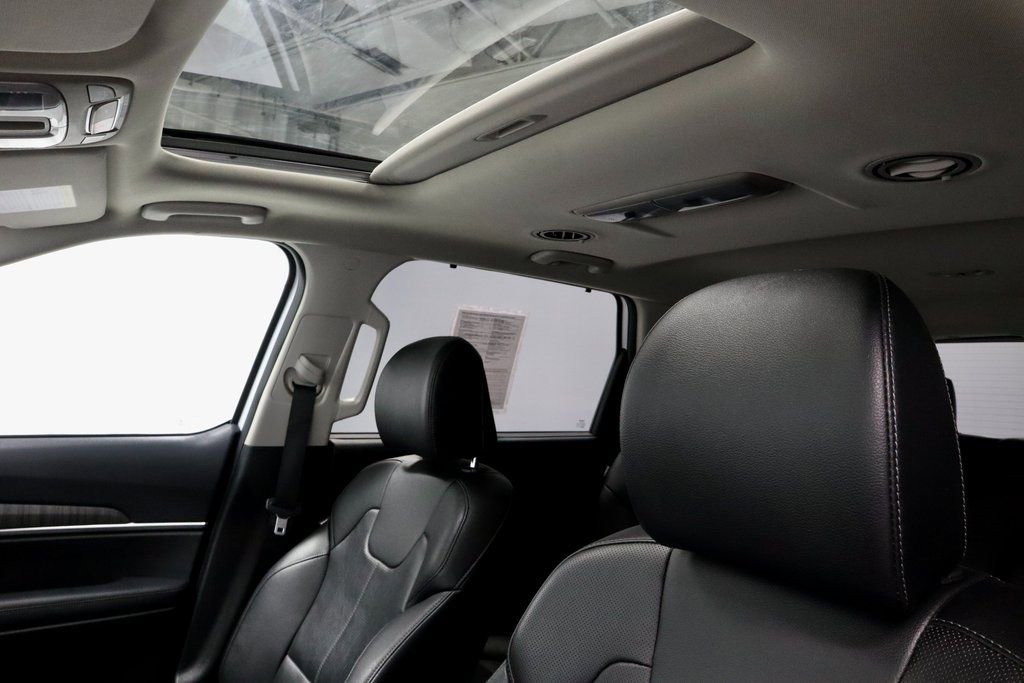 Used 2023 Kia Telluride EX w/ EX Captain's Chair Package image 35