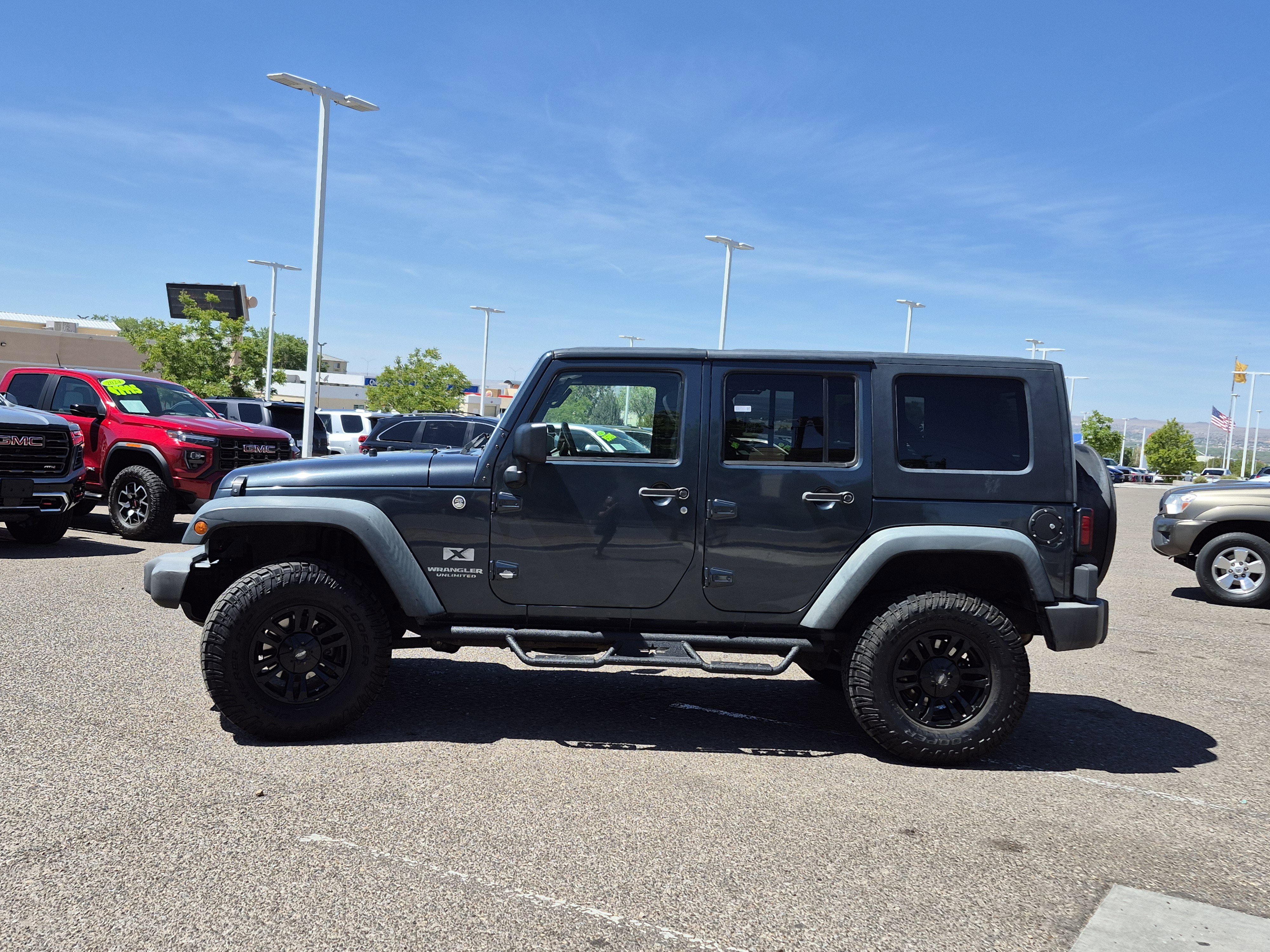 Used 2008 Jeep Wrangler X image 2