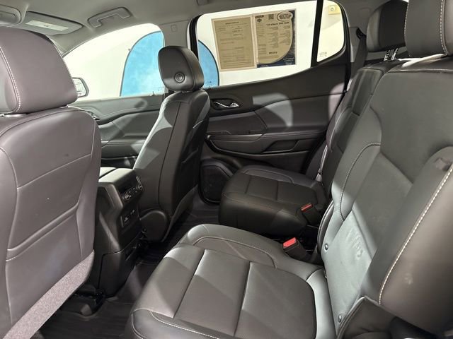 Used 2023 GMC Acadia SLT w/ Preferred Package AWD/4WD image 17