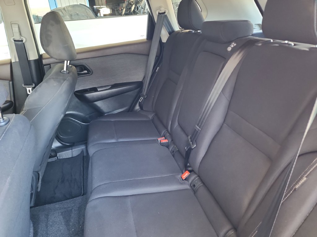 Used 2023 Nissan Rogue S FWD image 36