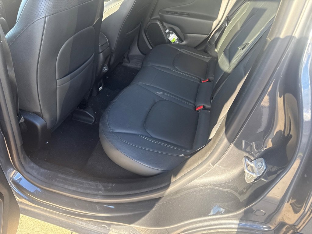 Used 2022 Jeep Renegade Limited w/ Sun, Sound & Wheels Group image 14