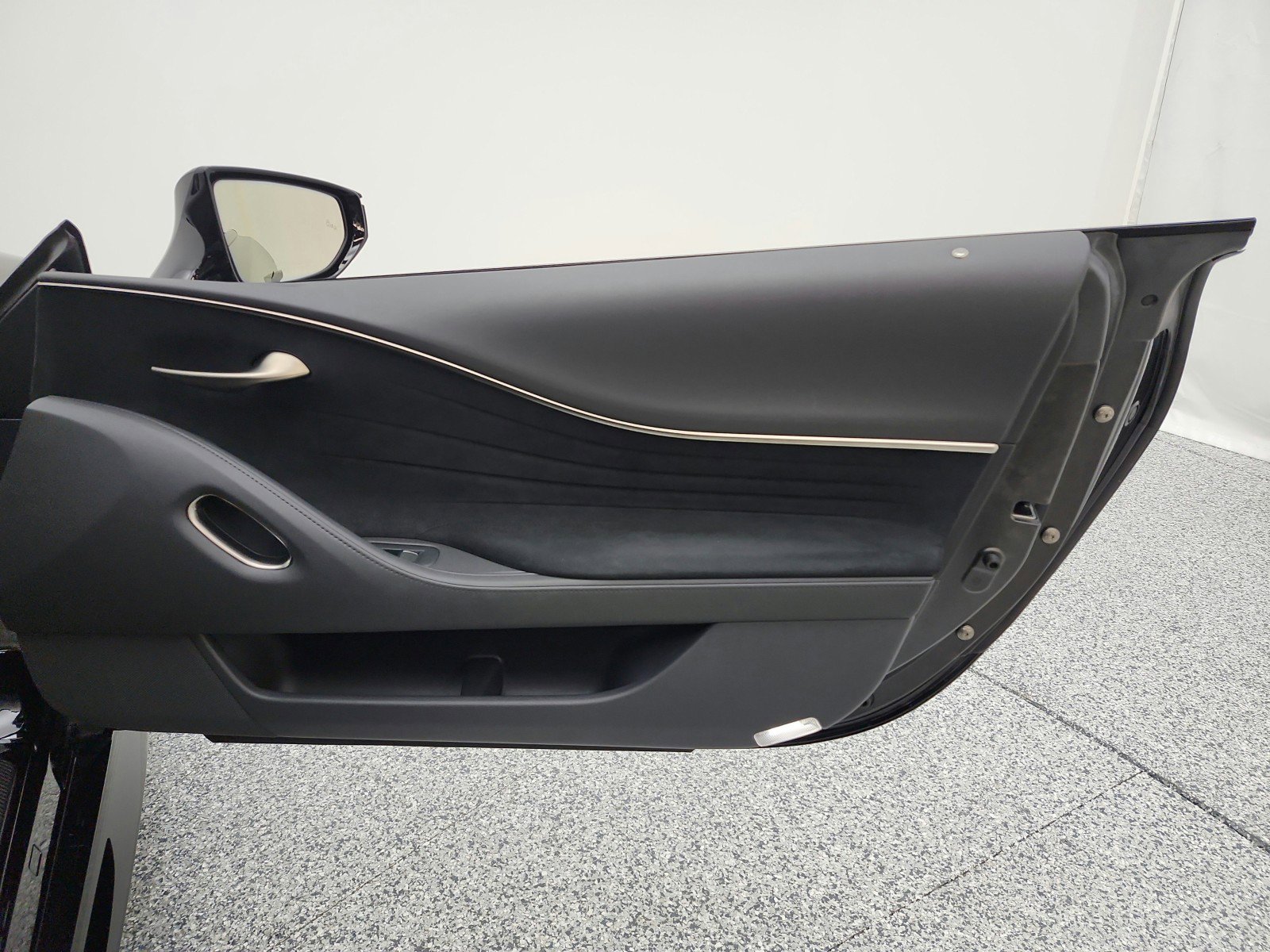 Used 2020 Lexus LC 500 Coupe w/ Performance Package image 23