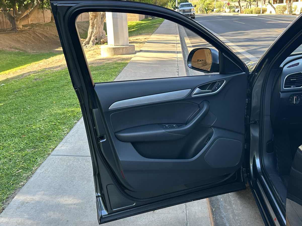 Used 2018 Audi Q3 2.0T Premium w/ Convenience Package FWD image 40