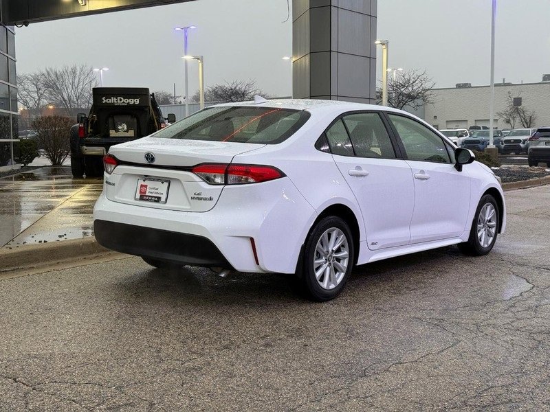 Used 2023 Toyota Corolla LE w/ LE Premium Package image 3