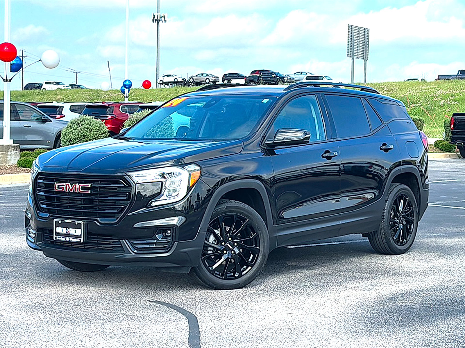 Used 2024 GMC Terrain SLT w/ Elevation Edition AWD/4WD image 2