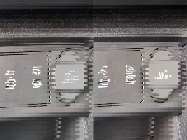 Used 2025 Honda Civic Sport image 32