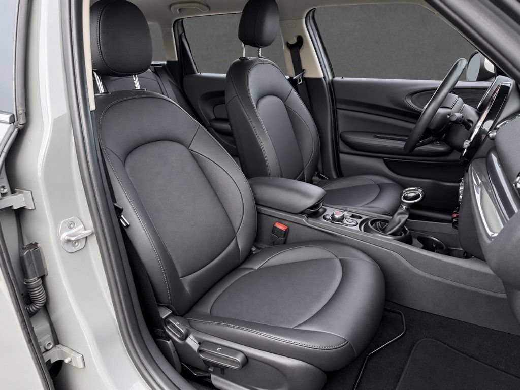 Used 2019 MINI Cooper Clubman FWD image 27