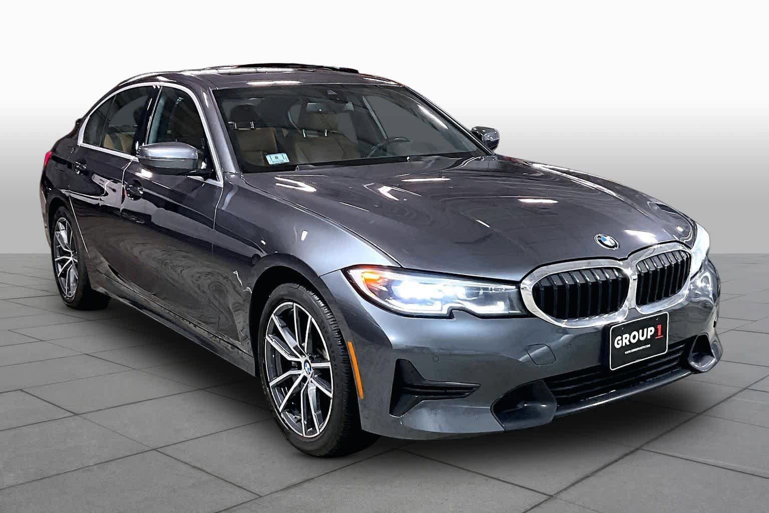 Used 2021 BMW 330i xDrive Sedan w/ Premium Package AWD/4WD image 3