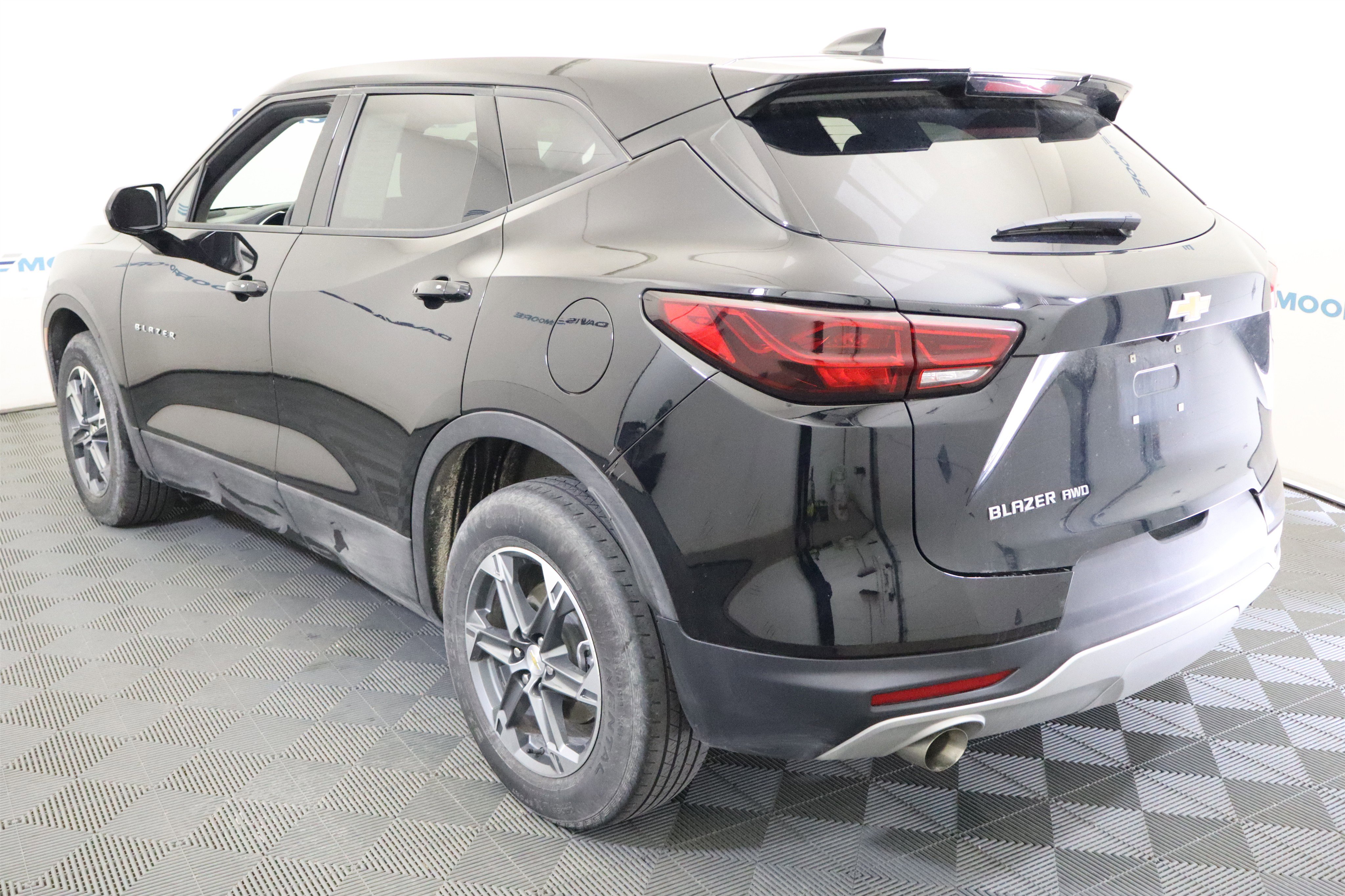 Used 2025 Chevrolet Blazer LT AWD/4WD image 11