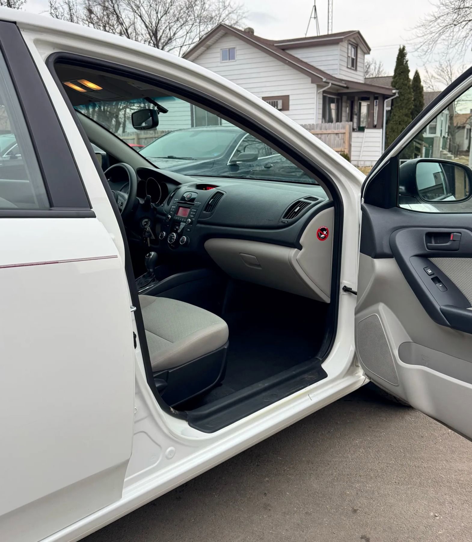 Used 2012 Kia Forte EX image 13