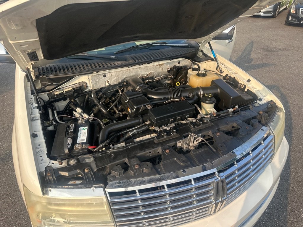 Used 2007 Lincoln Navigator Ultimate image 38