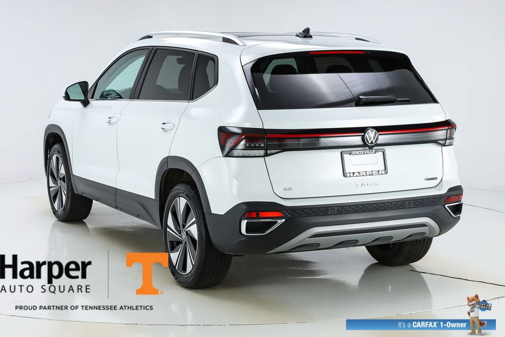 Used 2025 Volkswagen Taos SE w/ Panoramic Sunroof Package AWD/4WD image 45