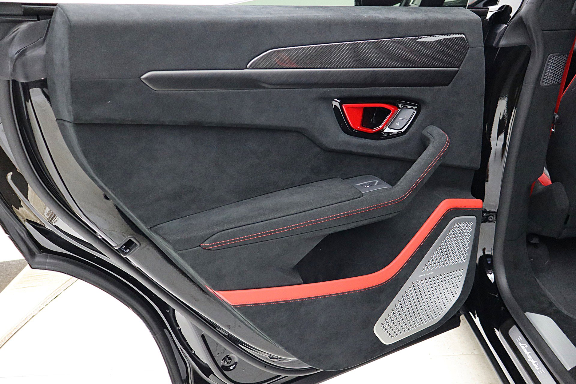 Used 2024 Lamborghini Urus Performante image 57