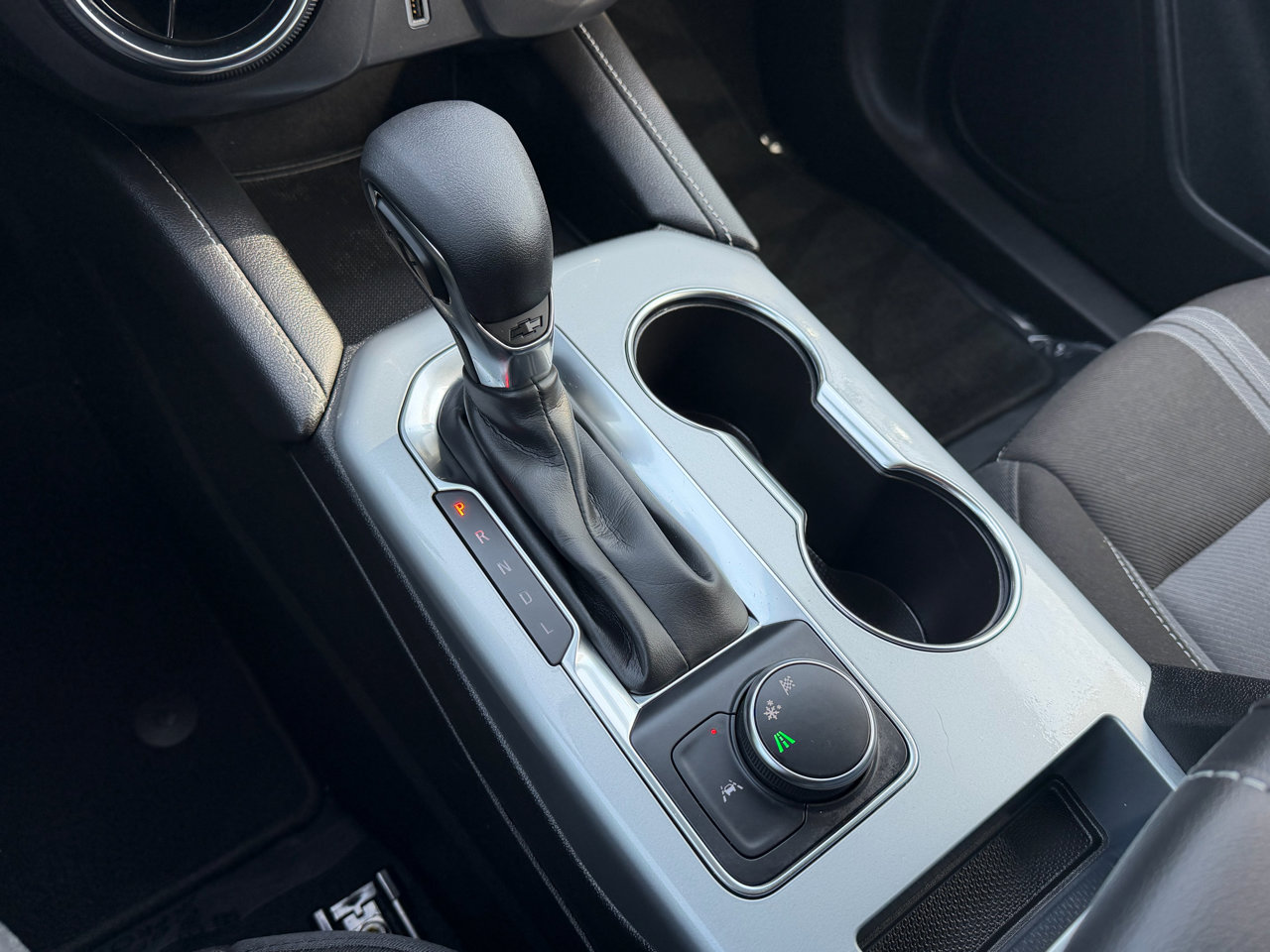 Used 2025 Chevrolet Blazer LT image 21