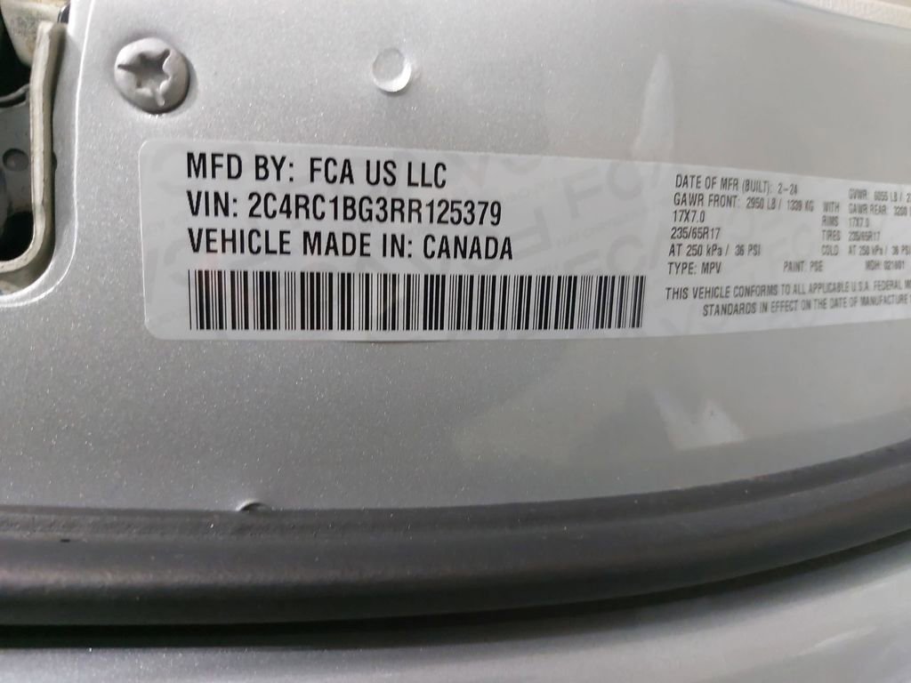 Used 2024 Chrysler Pacifica Touring-L FWD image 34