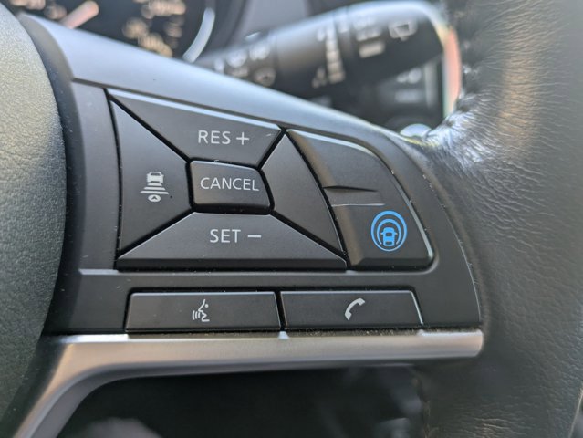 Used 2019 Nissan Rogue SV w/ Premium Package image 10